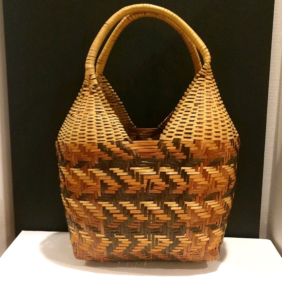 Handbags - Wicker Weaved Purse